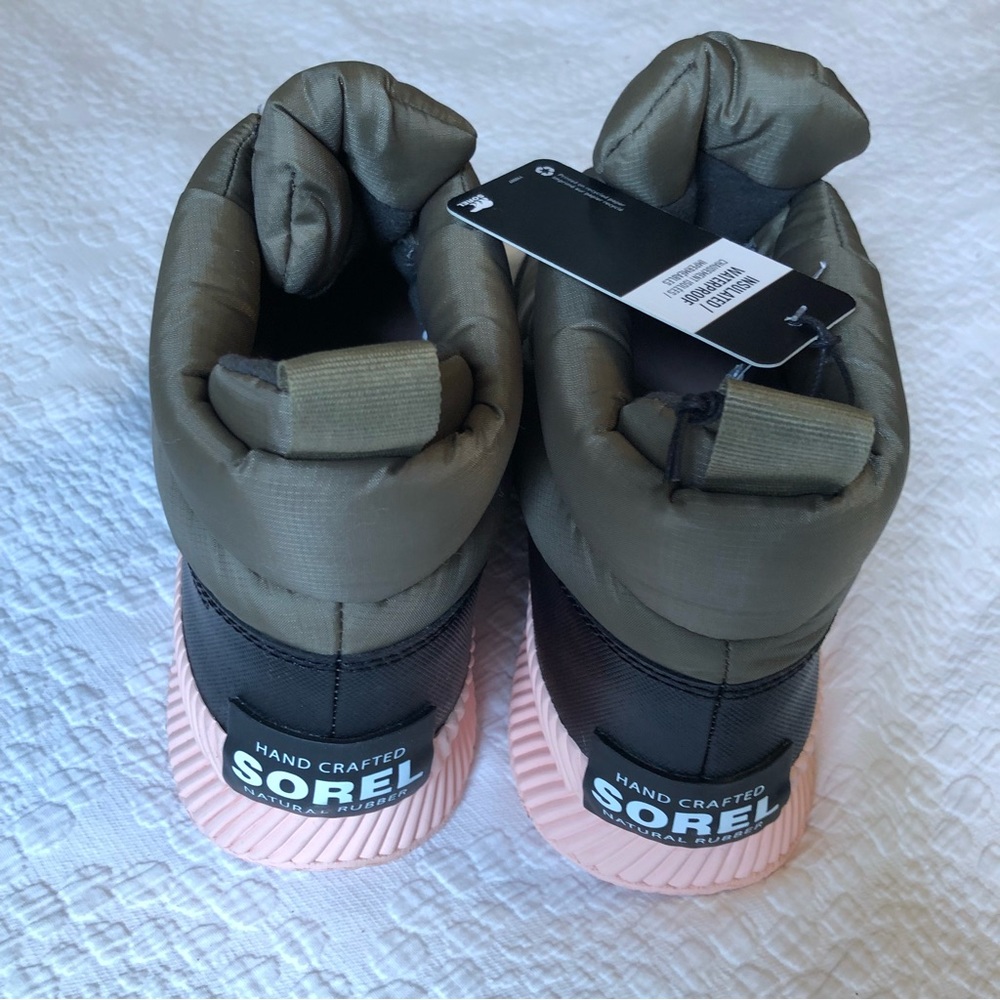 SOREL Out N About Puffy Zip Boots Booties Khaki 9 NWT - Picture 8 of 11